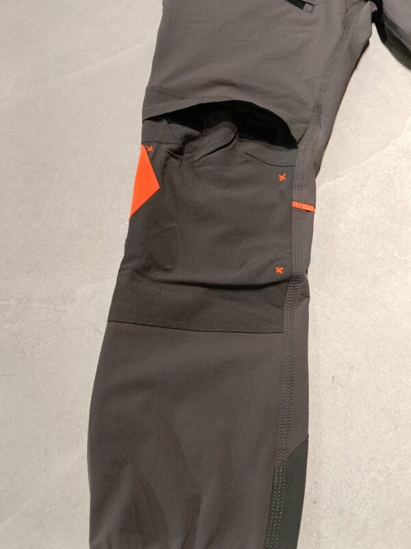 Immagine WhatsApp 2025-11-03 ore 17.21.02_5b31dd42 Pantalone in tessuto elasticizzato