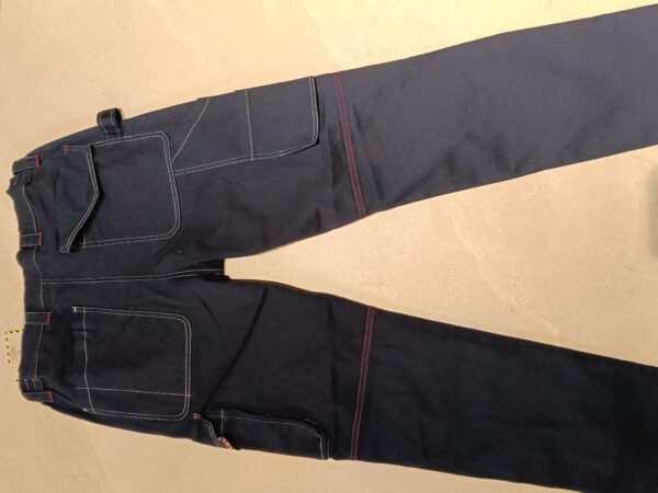 Pantalone elasticizzato ART 135